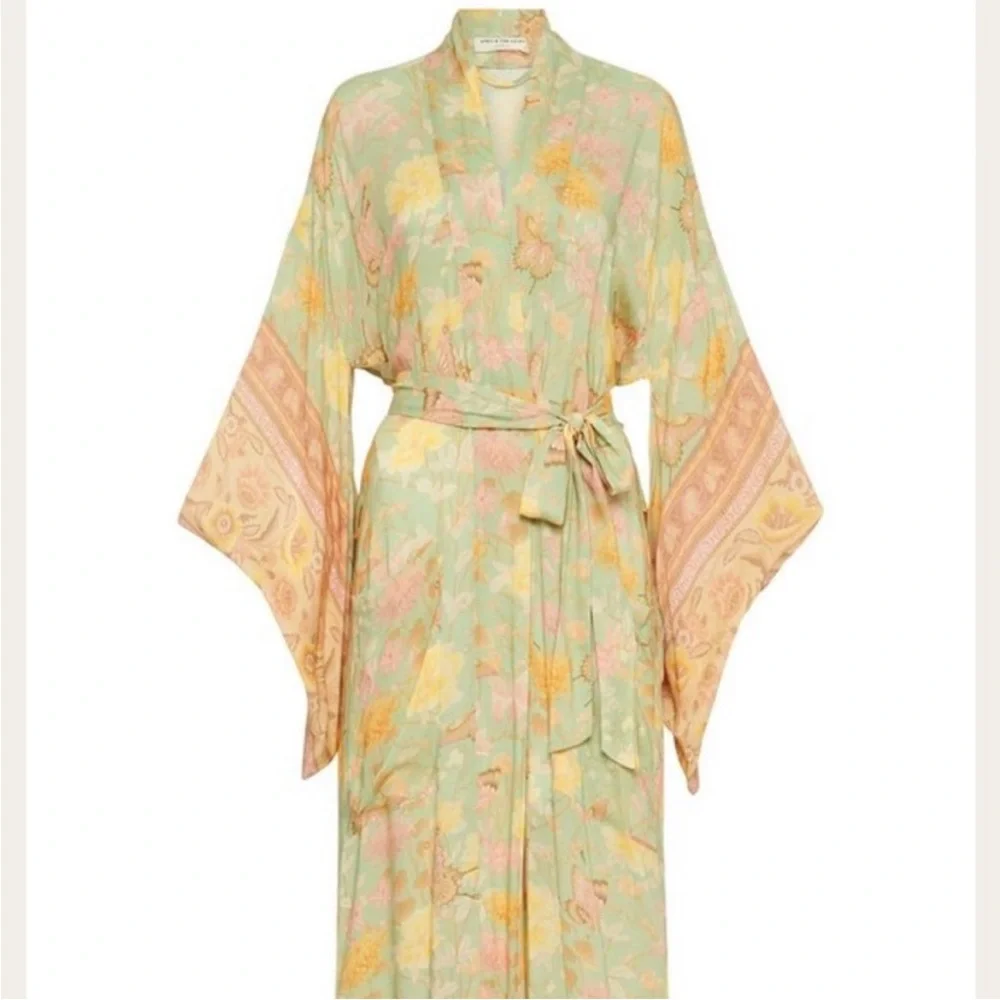 Spell and the gypsy butterfly maxi robe - Picture 7 of 8